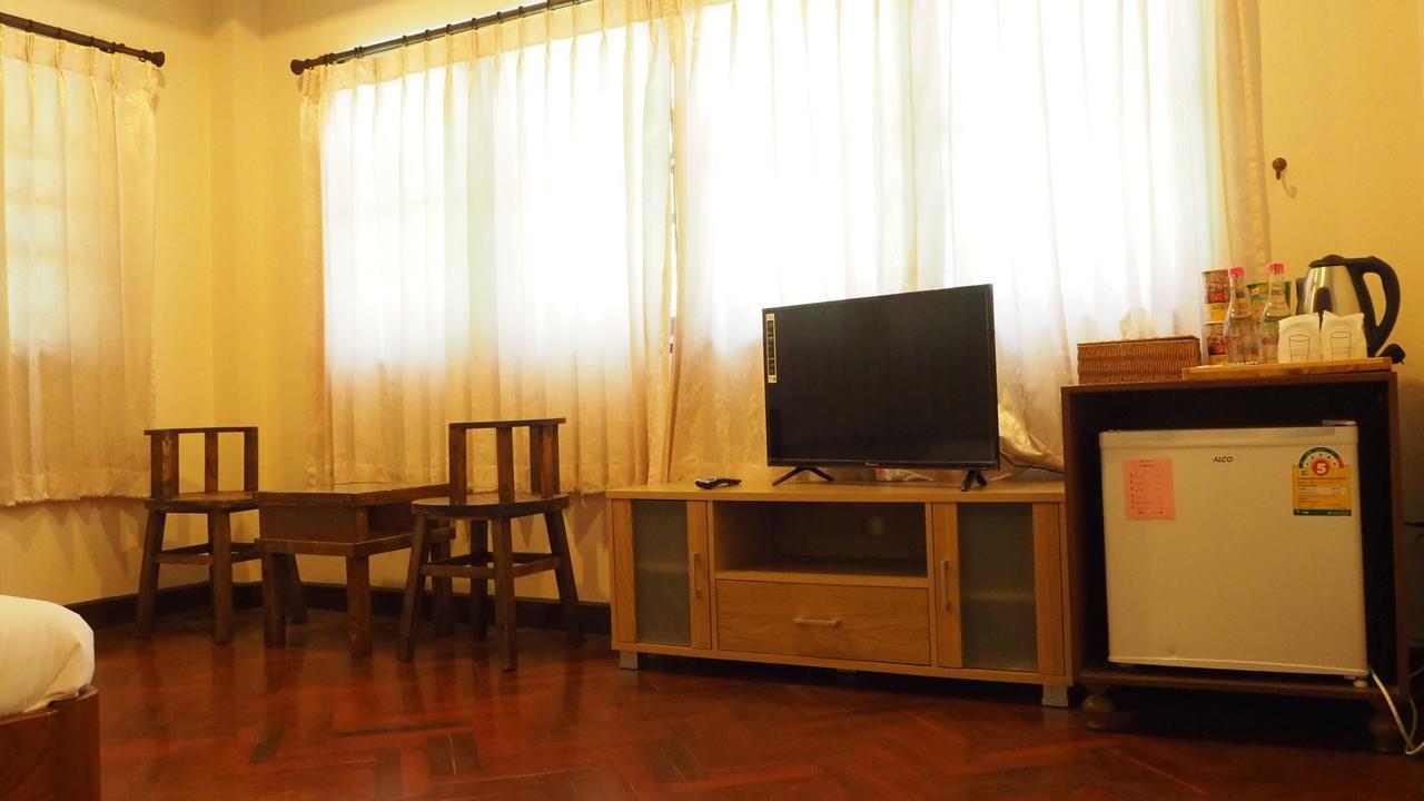 Peng Jai Hotell Chiang Mai Exteriör bild