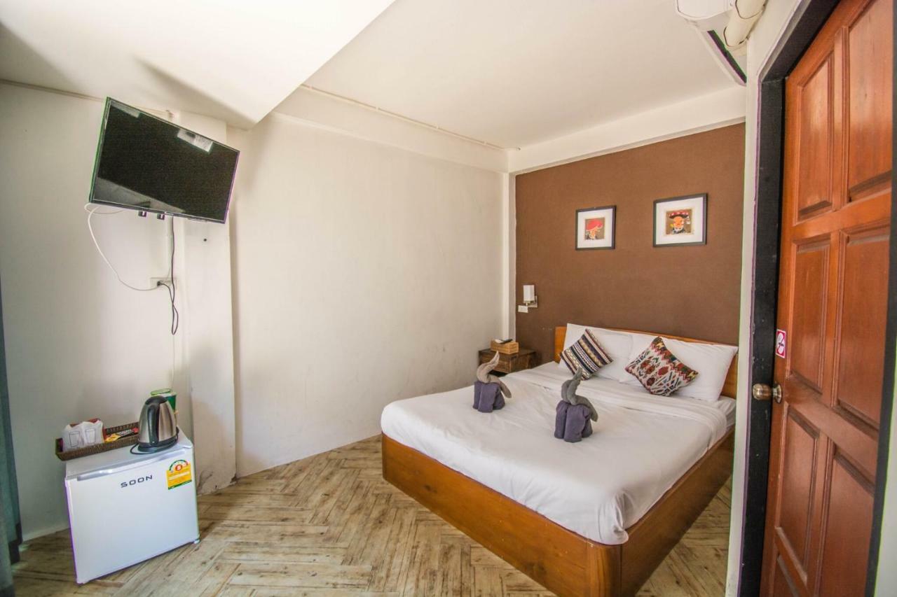 Peng Jai Hotell Chiang Mai Exteriör bild